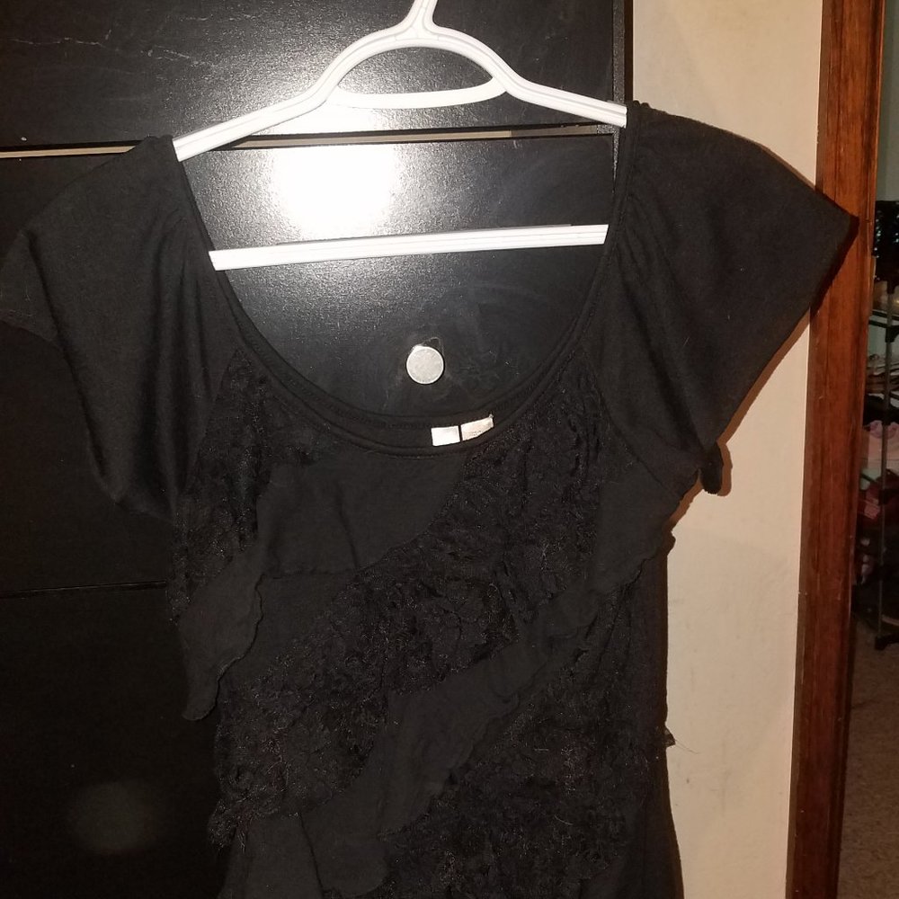 Junior's shirt